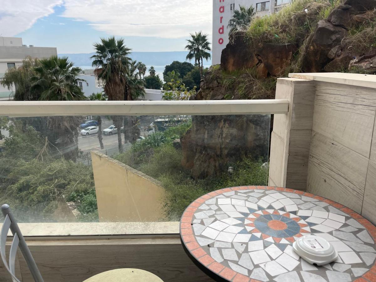 תכלת על הכינרת Light Blue On The Kinneret Lake Tiberias Exterior foto