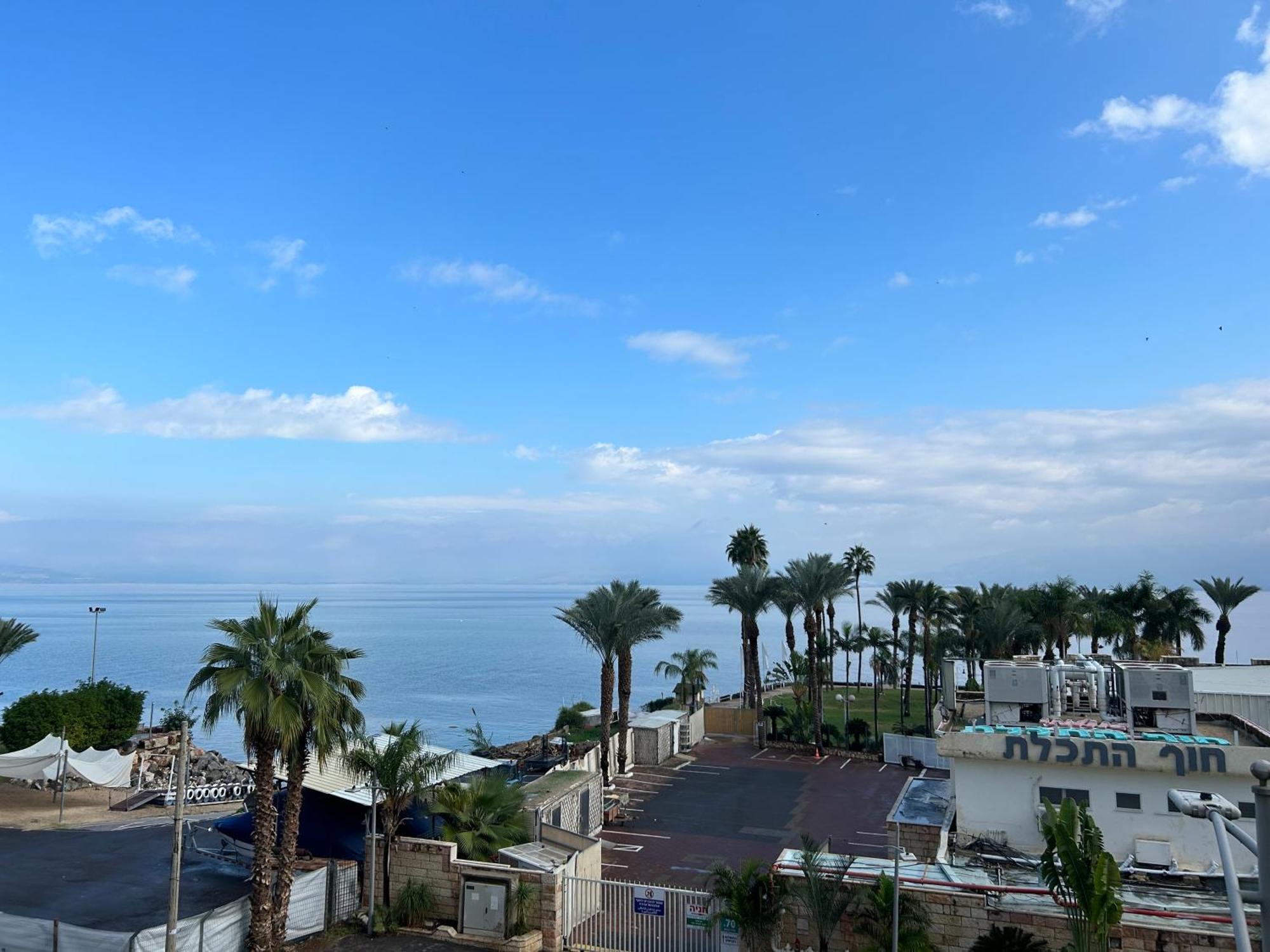 תכלת על הכינרת Light Blue On The Kinneret Lake Tiberias Exterior foto