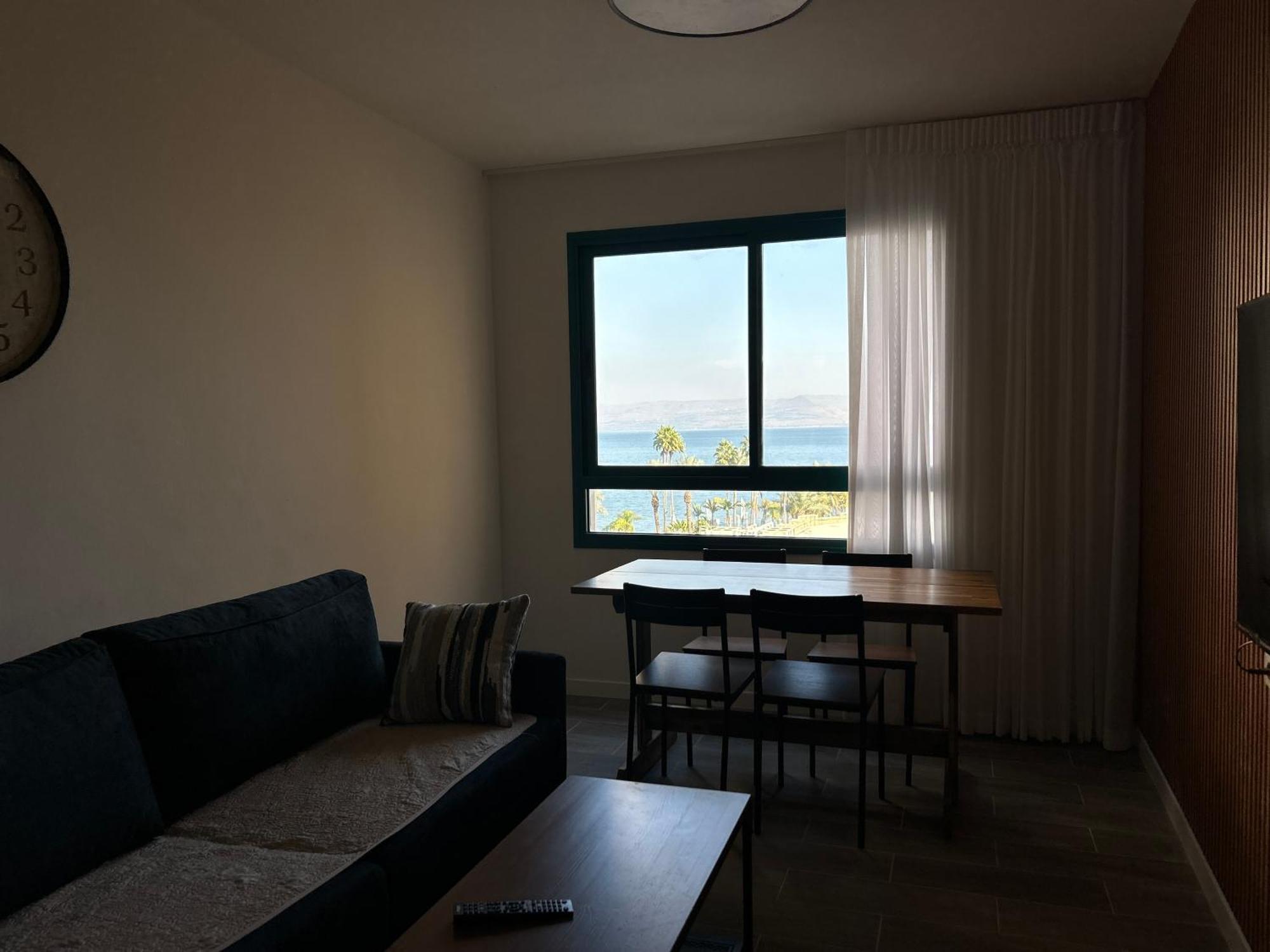 תכלת על הכינרת Light Blue On The Kinneret Lake Tiberias Exterior foto